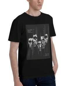 Representación icónica del rostro de Tony Montana un antihéroe que personifica la ambición y la lucha por el sueño americano con frases emblemáticas, camiseta de hombre . - Negro - Ver 2