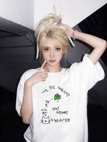 Women's Casual T-Shirt With Korean Clover Print And Drawings, Round Neck And Short Sleeve, Youthful Style - 黑色 - 查看 2