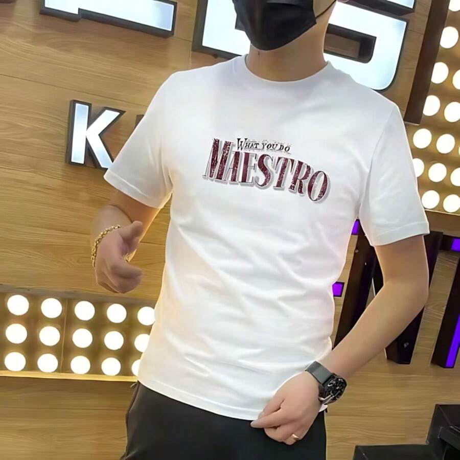 Camiseta de manga corta estampada de corte holgado para hombre, diseño exquisito, un básico de verano, versátil y fácil de llevar, que permite lucir el estilo personal sin esfuerzo. - Blanco - Ver 1