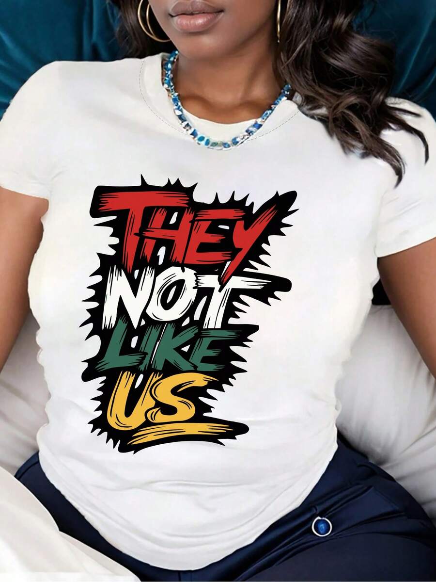 Camiseta de Cuello Redondo con Estampado de Letras "They Not Like us", Top Casual de Manga Corta para Primavera y Verano, Ropa de Mujer - Blanco - Ver 1