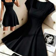 Nuevo vestido de mujer de moda con cuello cuadrado y mangas cortas en línea A, de unicolor con gran elasticidad, de estilo elegante y sofisticado, ajuste ceñido - Verde - Ver 2