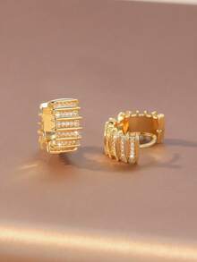 1 par de pendientes de aro dorados con strass multicapa, pendientes versátiles de lujo ligero para uso diario, diseño lineal 3D con clip, fáciles de quitar - Lineal - Ver 7