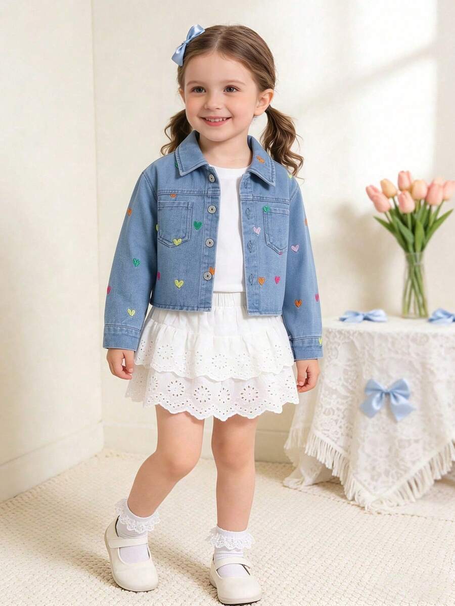 Áo khoác denim cho bé gái 4-7 tuổi, thêu trái tim nhiều màu bất đối xứng, cổ bẻ, áo khoác ngắn thường ngày, màu xanh nhạt, mặc đi học, dạo phố, chụp ảnh ngoài trời