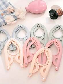 1/6/12pcs Random Color Foldable Hangers, Portable Travel Hangers, Suitable For Hanger Rods And Hangers, Space-Saving Vacation Essentials For Home And Travel - Multicolor - View 10