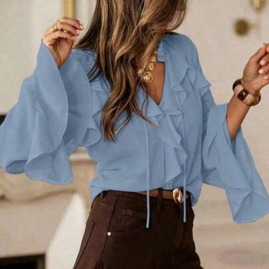 TADT Blusa de Gasa con Volantes y Lazo en Cuello en V Solstice Apparel, Top Holgado Transparente con Mangas Acampanadas, Estilo Vintage Elegante Blanco - azul claro - Ver 1