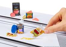 MGA Entertainment MGA Miniverse Make It Mini Series 3 Mini Collectibles, Mystery Blind Box Packaging, DIY Handmade Resin Figurines, Kitchen Realistic Food, Creative Novelty, Non-Edible, Collector's Edition (Random) - Multicolor - View 8