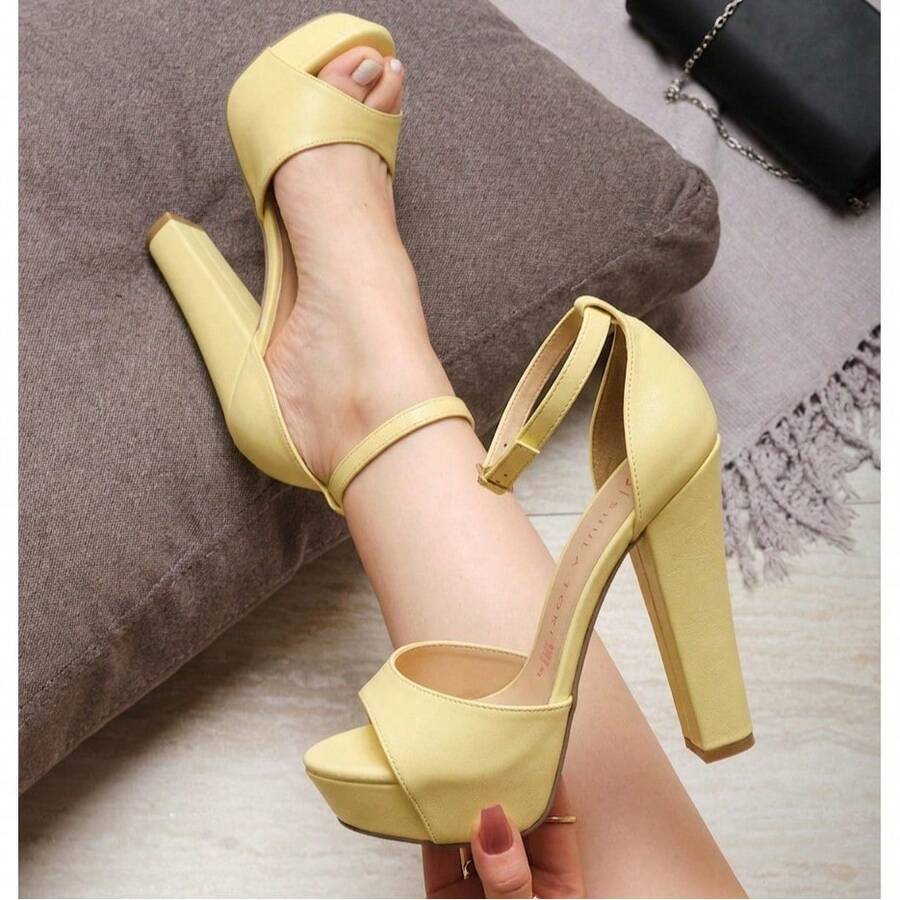 Women Wedges & Platform