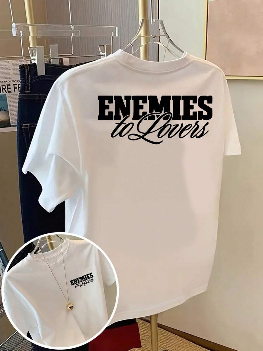 Camiseta de algodón puro con estampado Enemies to Lovers estilo moderno y elegante diseño gráfico en letras negras ideal para jóvenes fashionistas amantes de la moda urbana - Blanco - Ver 1