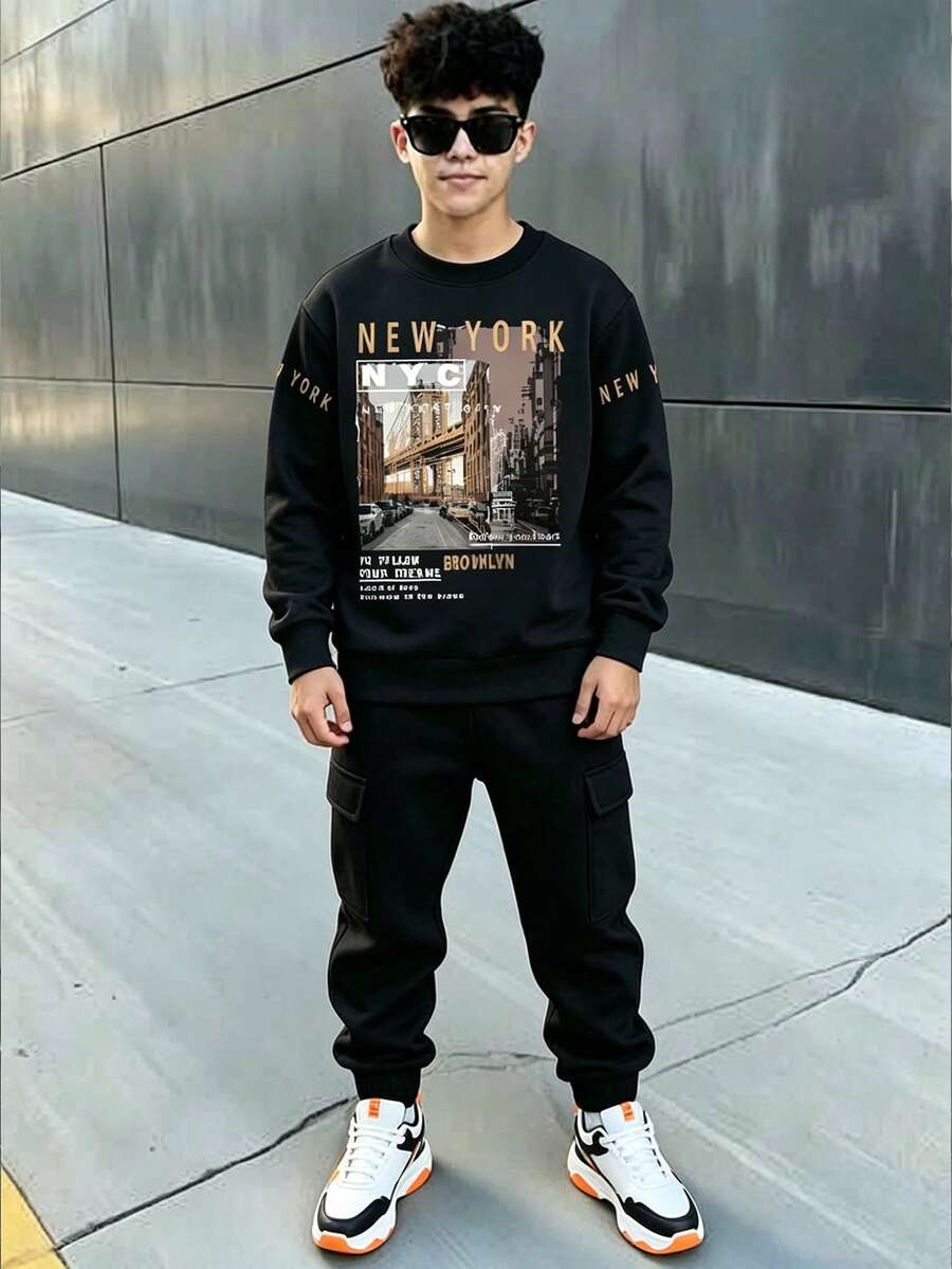 青少年男孩标语和风景印花圆领运动衫和运动裤休闲装 - 黑色 - 查看 1