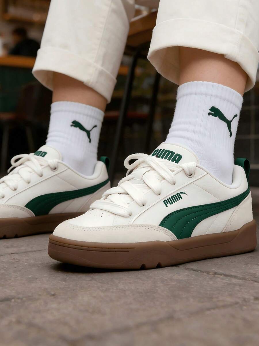 Puma 休閒鞋日常通勤 低筒板鞋 輕便耐磨 男女同款中性鞋 拼接皮面情侶鞋 耐磨復古街頭校園運動休閒鞋 綠色 Park Lifestyle OG 397262-02 - 白色-深綠色-白色 - 查看 1