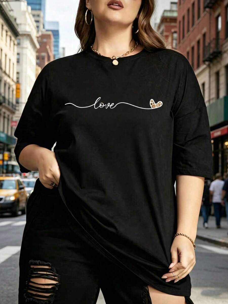 Playera Oversize Talla Grande Mujer "Love" con Corazón Leopardo - Negra Casual XRBW - Negro - Ver 1