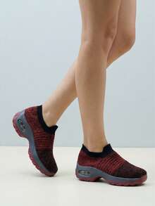 Women's Two-Tone Knit Slip-On Athletic Shoes With Air Cushion Thick Sole Walking Shoes - Ylf1839 Red - View 3
