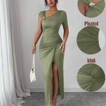 Vestido maxi elegante de mujer con decoración asimétrica de metal, fruncido oblicuo en el hombro, cintura ceñida y dobladillo retorcido en color marrón - Verde - Ver 2