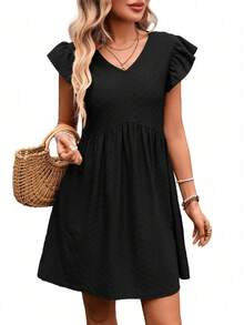 REFRESH YOUR WARDROBE NOW! French-Style Day Dress, V-Neck, Short Sleeves With Romantic Ruffles, Wide And Flowing Skirt, The Essence Of Country Chic For Walks In The Sun - Hitam - View 10