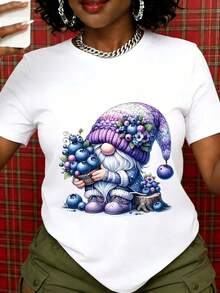 Women's White T-Shirt With Artistic Print Of Garden Gnome And Blueberry Fairy, Summer Casual Clothing For Nature Lovers And Garden Enthusiasts, With A Cute Design - 白色 - 查看 1