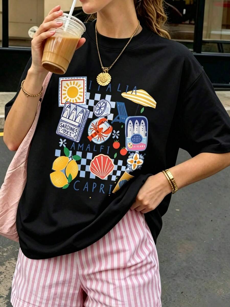 Original Women's Oversized T-Shirt With A Summery Italian Print. Cool And Comfortable Cotton, Featuring Vespa, Pizza, And Lemon Designs. Perfect For Holidays And Gifts. - 黑色 - 查看 1