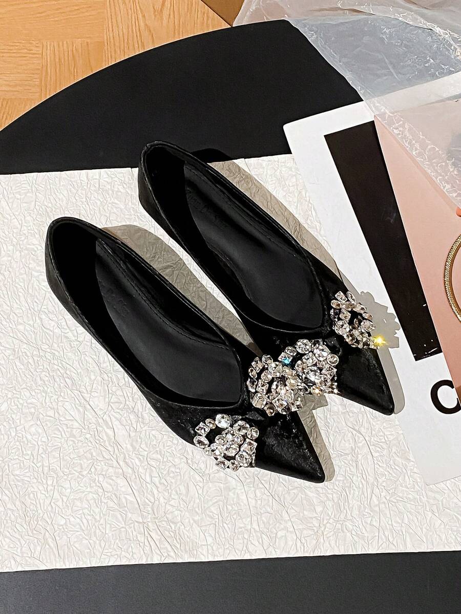 zuandashu Elegant Women's Flat Shoes, Versatile Rhinestone Bow Pointed Toe Slip-On Pumps, Soft Upper Low-Cut Loafers, Soft Sole Black Work Shoes, Commuter Shoes, Low-Top Casual Shoes For Women, Office, Party, Holiday, Banquet, Wedding, Suitable For Spring, Summer, Autumn, Winter - Black - View 1