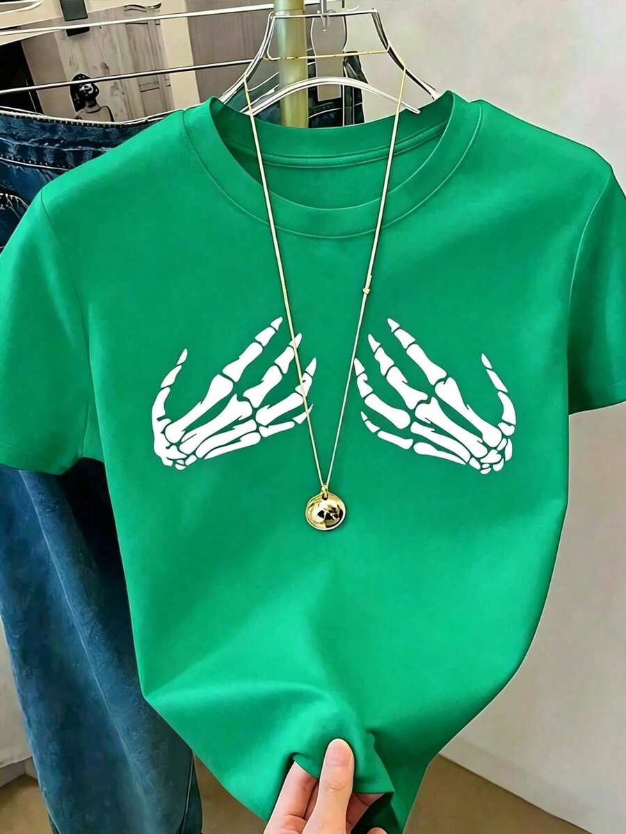 Playera Blanca para Mujer con Estampado de Manos de Esqueleto en el Pecho, Camiseta Casual de Manga Corta Estilo Gótico y Aesthetic, Top Moderno Suave y Transpirable de Moda Alternativa - Verde - Ver 1