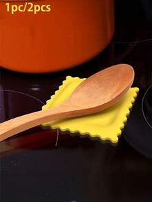 1pc/2pcs Cute Cartoon Cookie Shaped Silicone Spoon Rest - Heat Resistant Anti-Scald Kitchen Mat, Suitable For Soup Spoons, Ideal For Home And Restaurant. Product Size: 10*10 Cm / 3.94 In * 3.94 In - Yellow - View 10