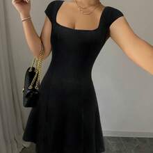 Nuevo vestido de mujer de moda con cuello cuadrado y mangas cortas en línea A, de unicolor con gran elasticidad, de estilo elegante y sofisticado, ajuste ceñido - Verde - Ver 5