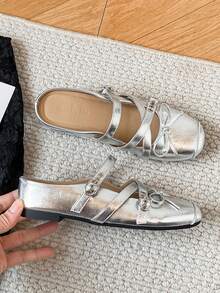 zuandashu Pantuflas cómodas y suaves estilo francés para mujer, zapatos planos sin talón con altura oculta elegante en color plateado con lazo, talla 34-42, adecuados para vestidos, oficina, interior/exterior, mocasines tipo mule, todas las estaciones - Plateado - Ver 3