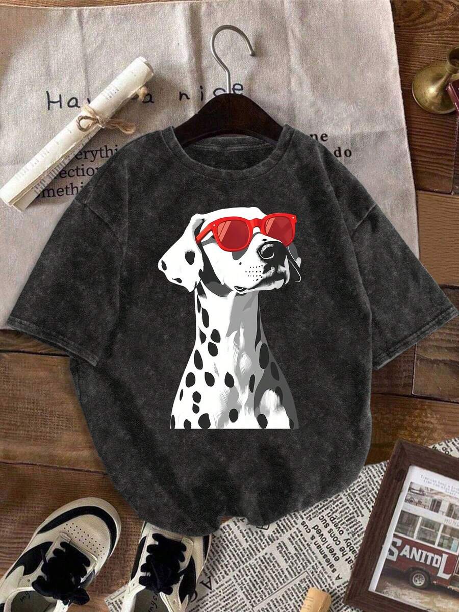 hombres y mujeresCamiseta de mujer 100% algodón con estampado de perro manchado vintage - Presenta un diseño de cachorro manchado e icónico, camiseta casual de manga corta con cuello redondo - Negro - Ver 1