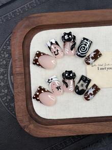 10 Peças/Conjunto Arte de Unhas Y2K, Unhas Feitas à Mão, Unhas Rosas, Unhas Francesas Marrons, Arte de Unhas com Padrão de Gato Fofo e Piano Feitas à Mão, Adequado para Festa e Uso Diário. Unhas Quadradas Curtas. Unhas Quadradas Press-On Feitas à Mão, Unhas Postiças, Unhas Acrílicas, Unhas de Verão - Multicolorido - Visão 12