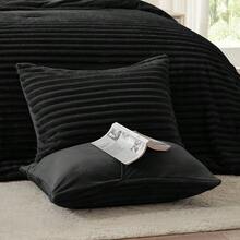 Cozy Bedding Ensemble - Ultra Plush Faux Fur Striped Jacquard Comforter 3pcs Set, Fleece Bed, Winter Warmth Bedding, Comforter With Pillow Covers - 乳白色 - 查看 10
