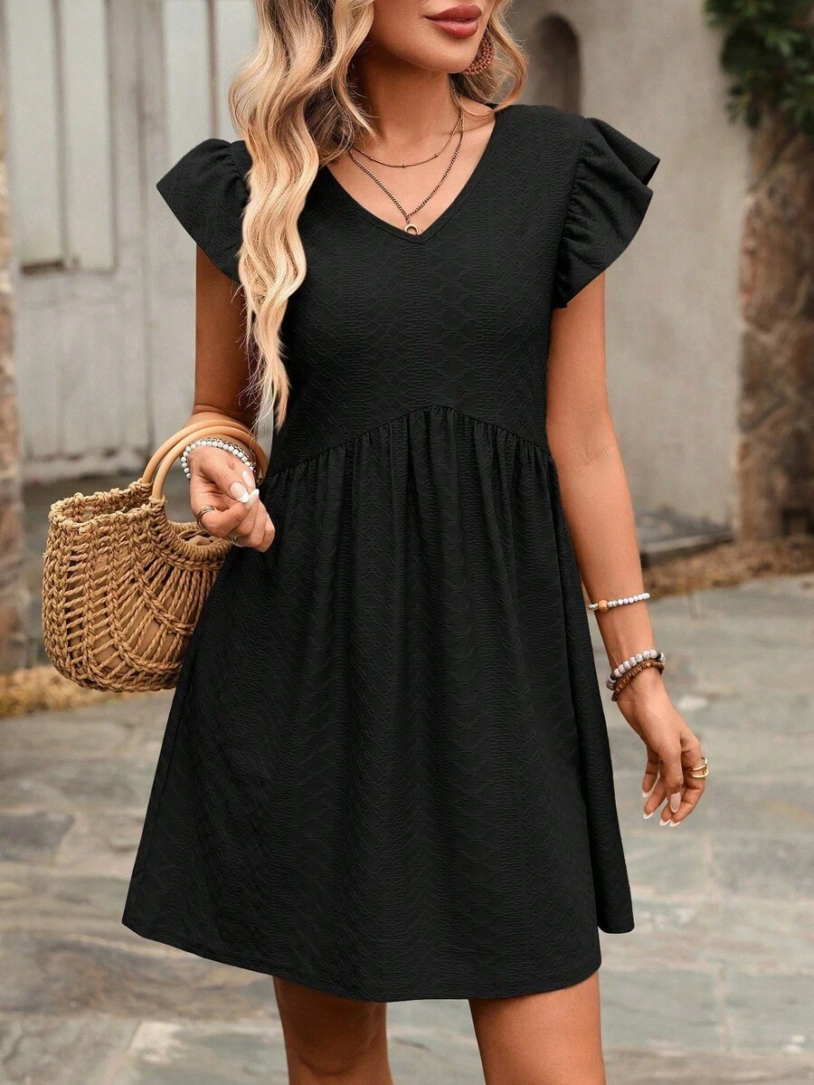 REFRESH YOUR WARDROBE NOW! French-Style Day Dress, V-Neck, Short Sleeves With Romantic Ruffles, Wide And Flowing Skirt, The Essence Of Country Chic For Walks In The Sun - Hitam - View 1