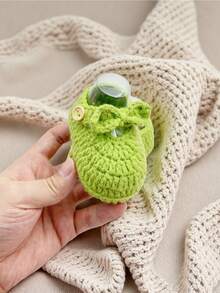 1 Pair Handmade Crochet Infant Boots With Bow, Knitted Infant Shoes, Newborn Gift - Green - View 2