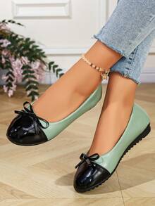 Sepatu Flat dengan Blok Warna dan Pita, Sepatu Balet Sol Lembut Ujung Bulat, Sepatu Low-Cut Serbaguna untuk Perjalanan Sehari-hari - Mint Green - View 1