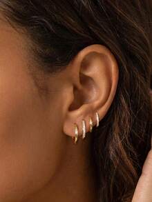 Bộ 4 đôi bông tai vòng nhỏ cho nữ mạ vàng 14k đính đá Zirconia, bông tai huggie đeo sụn helix, trang sức vàng làm quà tặng cho nữ - Bộ gồm 2 cặp dây xoắn zircon + 2 cặp bông tai xoắn. - Xem 1