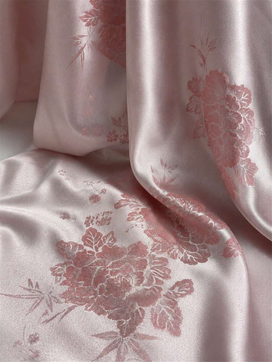 1 pieza de tela de satén jacquard de lujo, con un suave patrón floral y de mariposas en rosa, con una textura suave y brillante. Adecuado para vestidos de novia, prendas de vestir, decoración del hogar y accesorios de costura