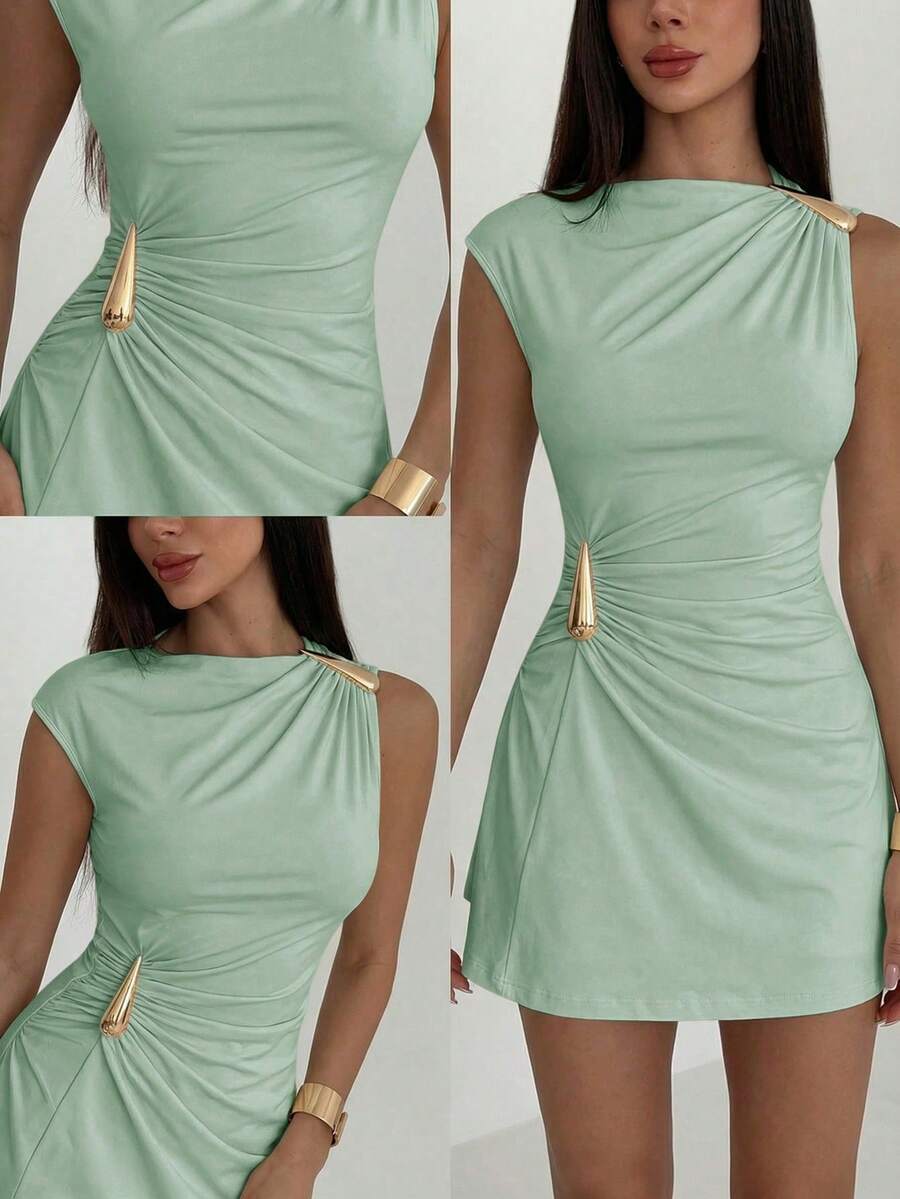 Women's Dress With Umbrella Sleeves And Ruffles With Metallic Decoration - Mint Green - View 1