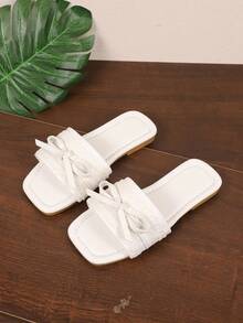 1 Pair Small Size White Bow Square Toe Slide Sandals, Open Toe Soft Sole Anti-Slip Slip-On Design, Fashion Minimalist Beach Flip Flops, Suitable For Female Students Daily School, Outings, Vacation, Spring/Summer New Style - Beige - View 6