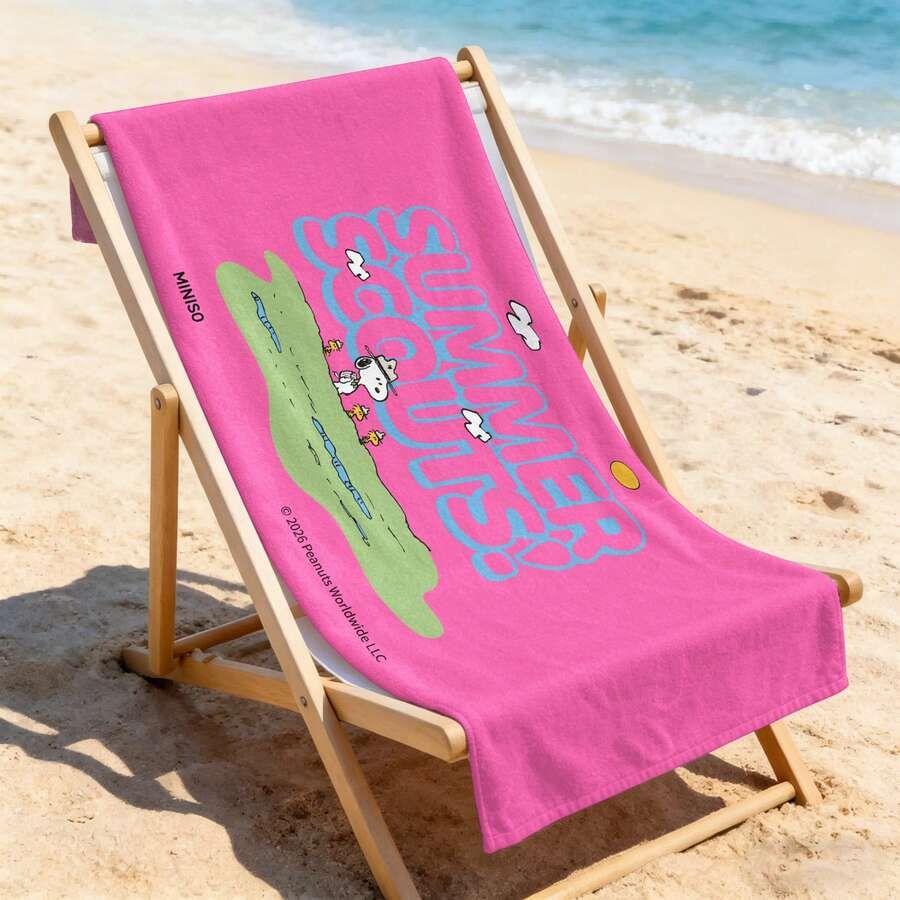 Serviette de plage Peanuts Snoopy rose vif avec scène extérieure fantaisiste & impression de texte "SUMMER SCOUTS!" Serviette de plage ultra douce, parfaite pour la piscine, la plage d'été et les voyages - A - Voir 1