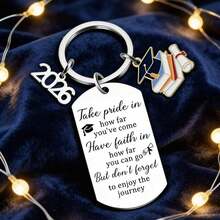 1 Peça Chaveiro de Formatura 2026 com Placa de Identificação Gravada Inspiradora, Pingente de Capelo e Diploma, Acessório para Mochila de Estudante, Presente de Volta às Aulas e Halloween - Multicolorido - Visão 9