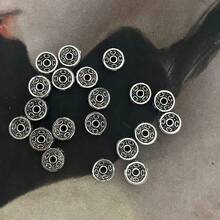 200/100/50/30/20/10入復古銀色雪花輪合金圓形隔珠、扁平隔珠、散珠，適用於珠寶DIY髮飾項鍊手鍊手工藝品 - 古銀色 - 查看 6