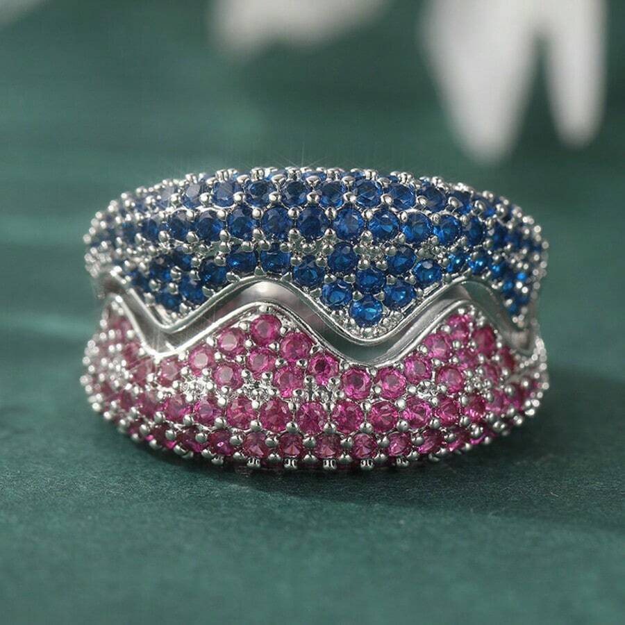 An Exquisite And Luxurious Women's Ring, A Fashionable Jewelry Accessory, Suitable For Wearing On Various Occasions, And A Perfect Gift For Any Holiday. - Silver - View 1