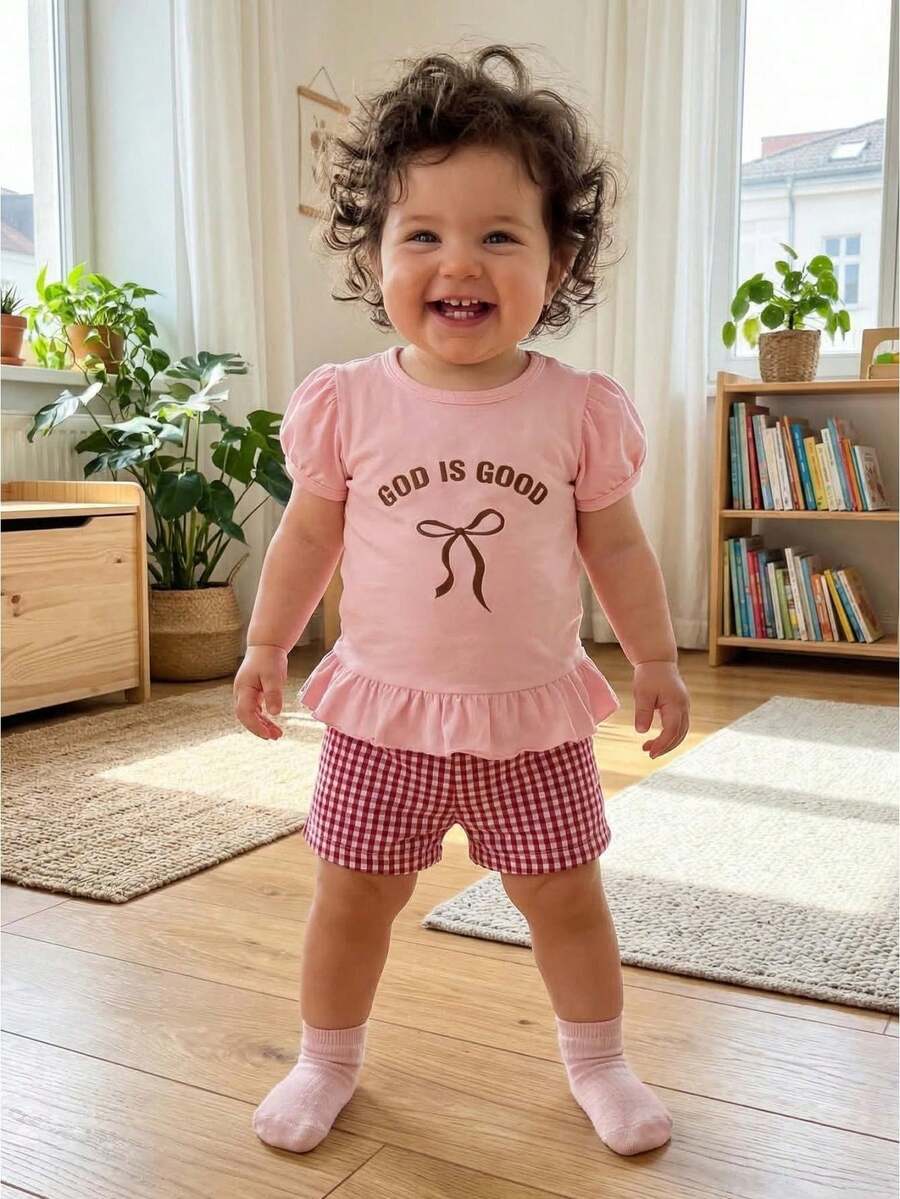 Summer Set For Young Girls: Top With Ruffles At The Hem, Bow And Lettering Embroidery, And Elastic Checkered Shorts 2-Piece Set. - Rosa - Ver 1