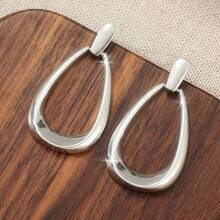 French Geometric Style Earrings, Simple And Elegant, Gold-Tone Copper Pendant Design, Versatile For All Year Round, Suitable For Daily, Party, Travel And Other Occasions - Silver - View 1