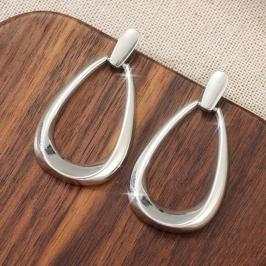 French Geometric Style Earrings, Simple And Elegant, Gold-Tone Copper Pendant Design, Versatile For All Year Round, Suitable For Daily, Party, Travel And Other Occasions - Silver - View 1