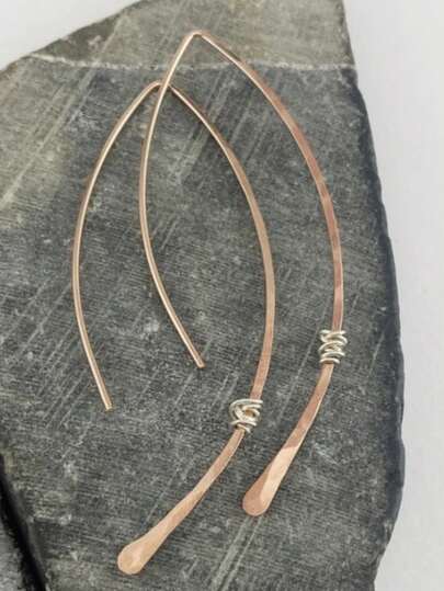 Copper Minimalist Line Ear Hook Dual-Tone Wrapped Wire Design, Cool Niche Daily Commute Women's Earrings, Handmade Woven Women's Jewelry, Perfect For Banquet And Evening Party