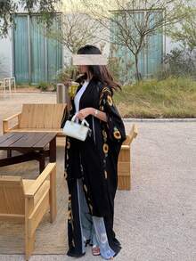 Hafizah 花卉印花保守款開襟長袍附頭巾，街頭時尚 Abaya 度假風 黑色 秋季 - 黑色 - 查看 6