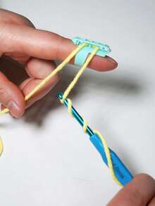 Colored Yarn Guide,DIY Sweater Knitting Tool, Thread Finger Separator, Crocheting Knitting Finger Holders With Adjustable Open, For Crocheting, Embroidery, Patchwork,DIY Crafts,Gift For Craft Enthusiasts - Multicolor - View 9