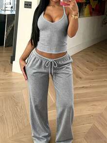 LovelyWholesale Conjunto de 2 piezas de top de punto acanalado con cuello en V y pantalones con cordón para mujer, atuendo casual y elegante de verano - Gris - Ver 2
