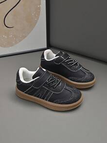 Zapatos deportivos casuales retro versátiles para niños, diseño de estilo clásico de zapatillas alemanas - Negro - Ver 4