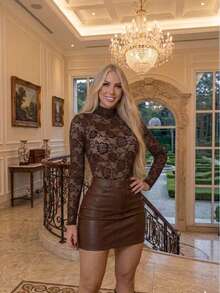Women's Set: Lace Bodysuit With Premium Faux Leather Skirt, Elegant Fashion. - 鏽棕色 - 查看 7