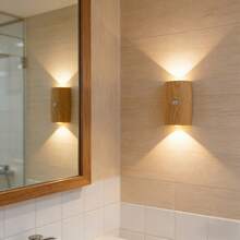 Luz de pared con sensor de movimiento LED, lámpara de pared decorativa, luz nocturna con sensor USB inalámbrica, luz de pared LED inalámbrica, luz nocturna magnética recargable, adecuada para pasillo, gabinete de cocina, armario y decoración de habitación - forma de barril de madera - Ver 11