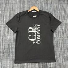 Colección COMPANY: Camiseta Americana de Manga Corta con Estampado de Letras, Cuello Redondo, Estilo Urbano para Hombre - Negro - Ver 1